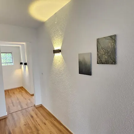 Apartment 4 Rooms, Wifi, Free Parking, Fully Equipped *