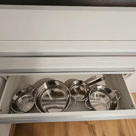 4 Rooms, Wifi, Free Parking, Fully Equipped *