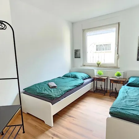 4 Rooms, Wifi, Free Parking, Fully Equipped Apartment *